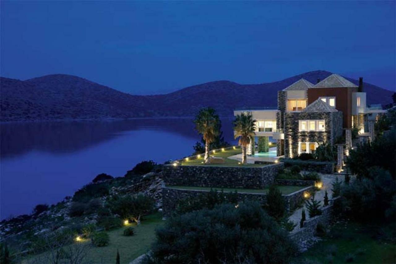 Villa Atlantis Элунда Экстерьер фото