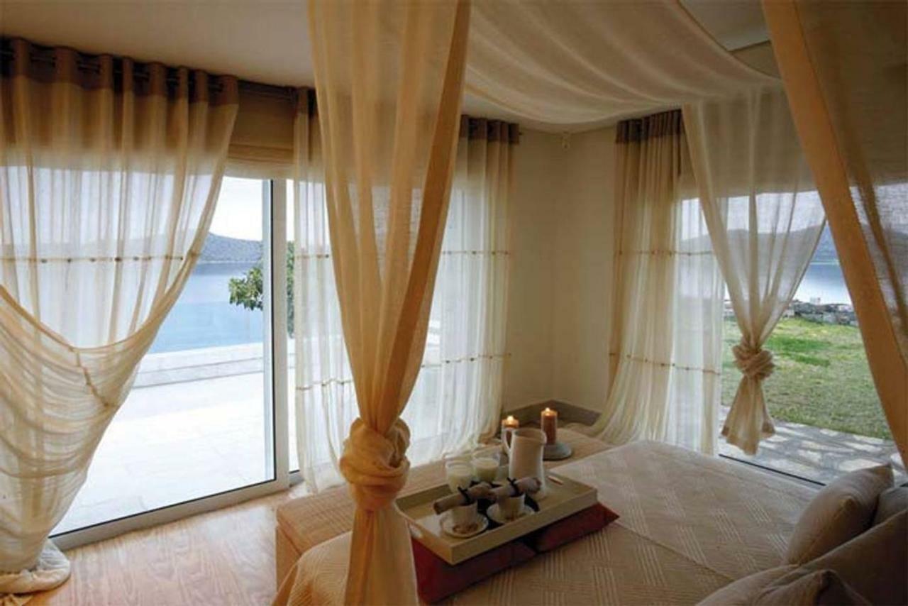 Villa Atlantis Элунда Экстерьер фото